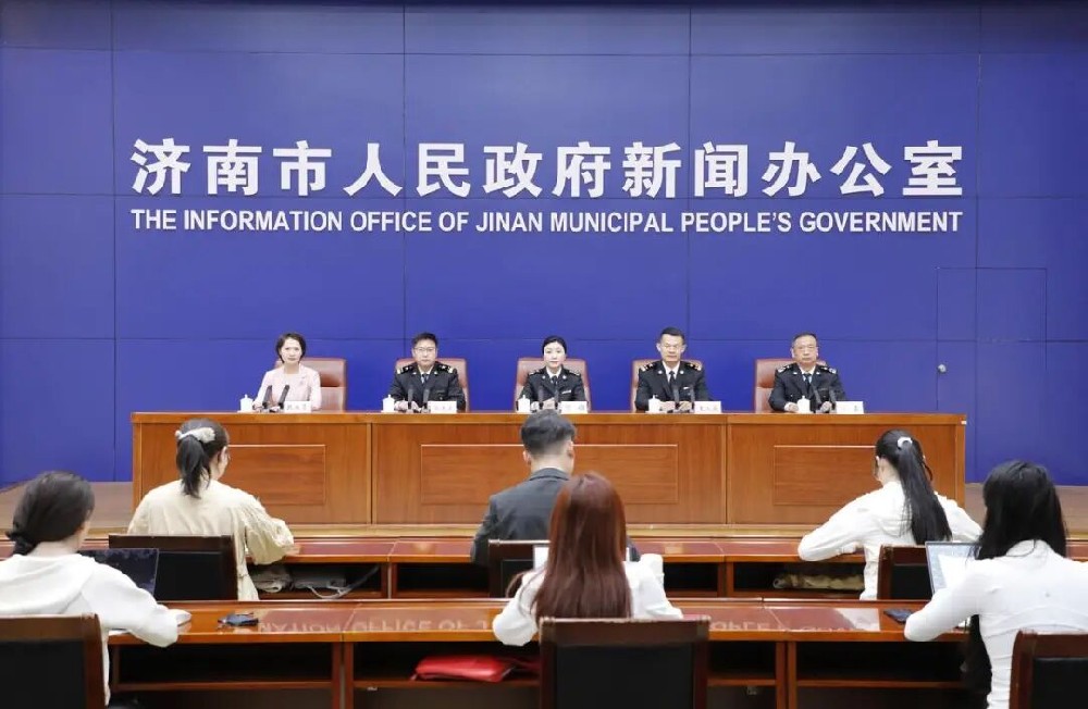 空港赋能开放 通关智享无忧｜济南机场海关助力泉城外贸“开门红” 同比增速28.8%