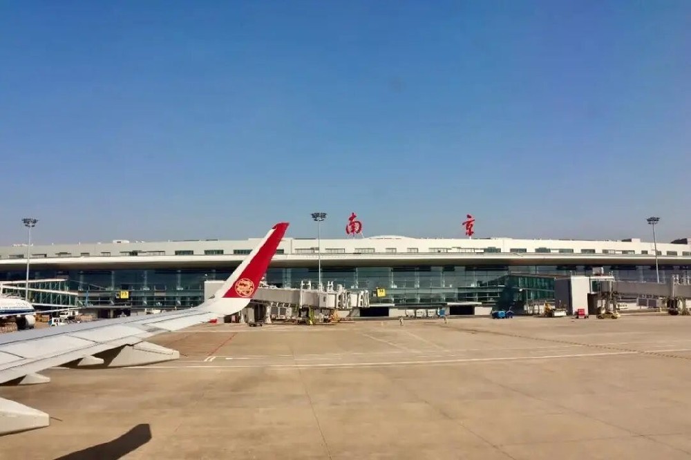 Jinpeng Airlines' first Boeing 777F lands in Nanjing! Nanjing Airport's cargo capacity has