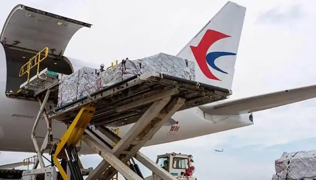 China Eastern Airlines launches new Shanghai-Dubai-Budapest cargo route, building a new bridge for C China Eastern Airlines launches new Shanghai-Dubai-Budapest cargo route, building a new bridge for C